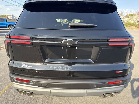 New 2026 Chevrolet Traverse Z71 w/ Driver Confidence Package image 4