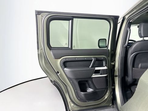 Used 2024 Land Rover Defender 110 S image 23