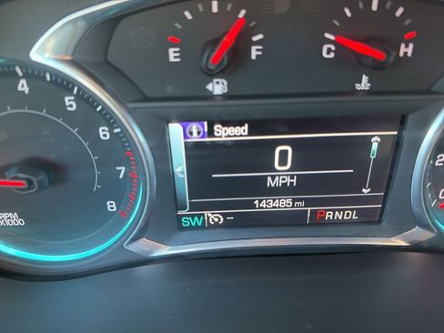 Used 2018 Chevrolet Traverse LT image 11