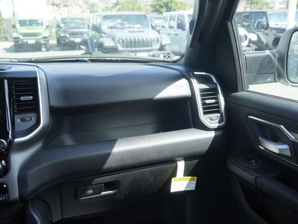 New 2026 RAM 1500 Big Horn AWD/4WD image 36