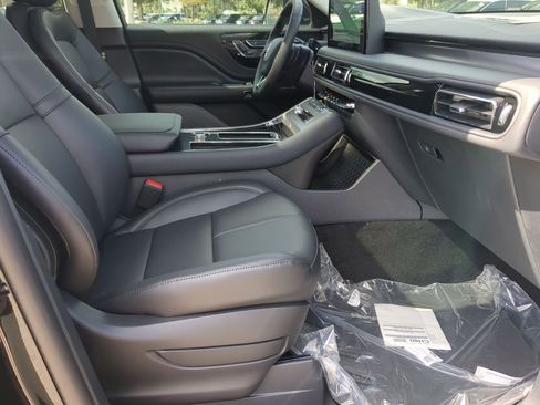 New 2025 Lincoln Aviator 2WD image 25