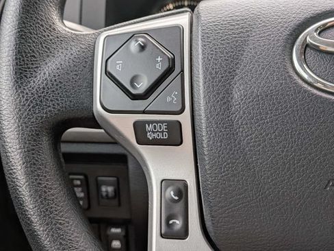 Used 2018 Toyota Tundra SR5 w/ SR5 Upgrade Package AWD/4WD image 31