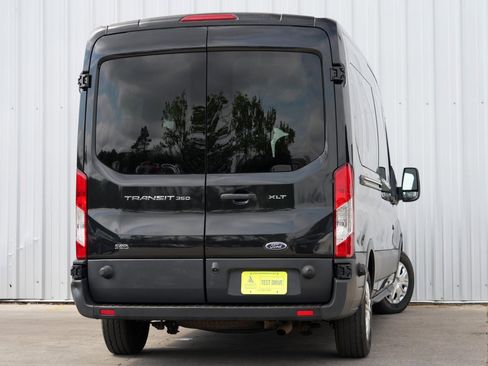 Used 2015 Ford Transit 350 XLT image 4