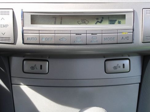 Used 2008 Toyota Solara SLE image 17