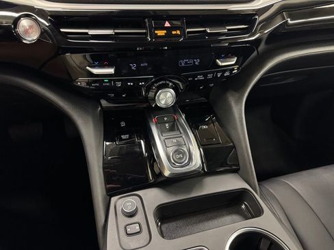 Certified 2025 Acura MDX SH-AWD image 28