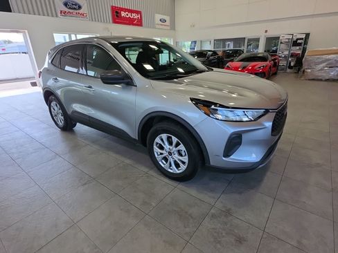 Used 2024 Ford Escape Active AWD/4WD image 5