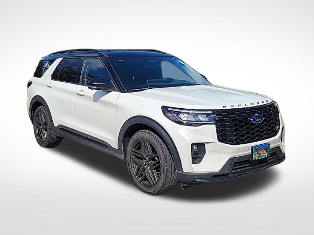 Used 2025 Ford Explorer ST RWD image 2