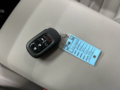 Used 2024 Honda CR-V EX-L image 12