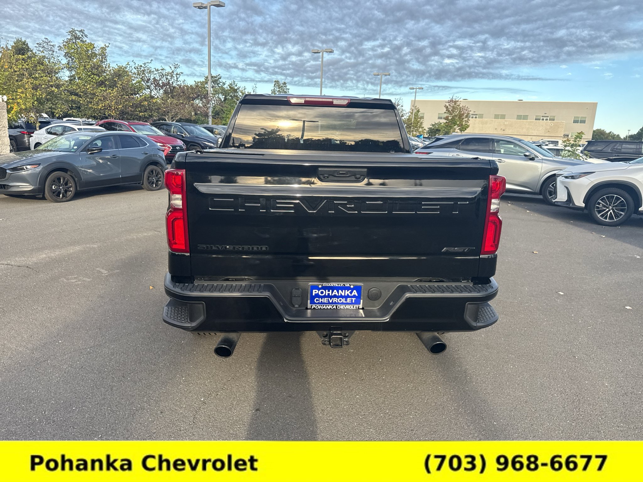 Used 2023 Chevrolet Silverado 1500 RST AWD/4WD image 6