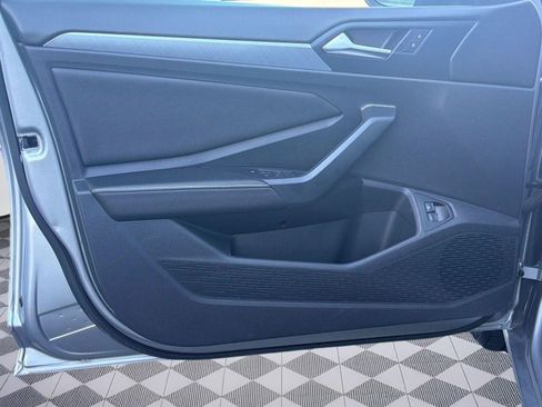 Certified 2024 Volkswagen Jetta SE FWD image 19
