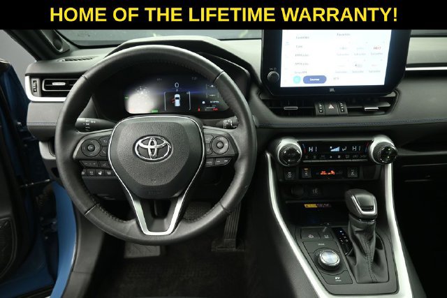 Used 2023 Toyota RAV4 XSE AWD/4WD image 15