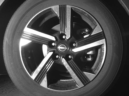 Used 2025 Nissan Sentra SV FWD image 13