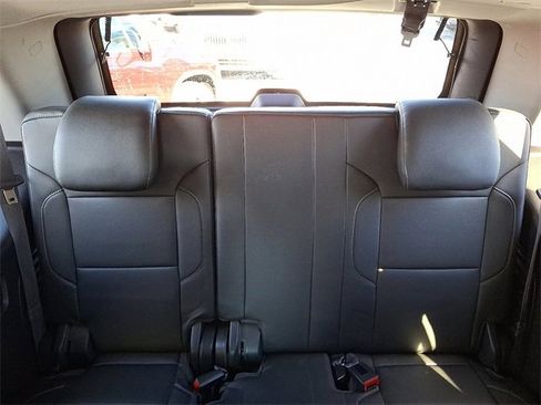 Used 2017 Chevrolet Tahoe LT w/ LT Signature Package image 11