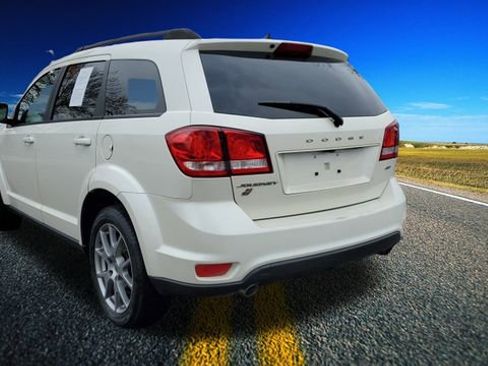 Certified 2019 Dodge Journey GT image 2