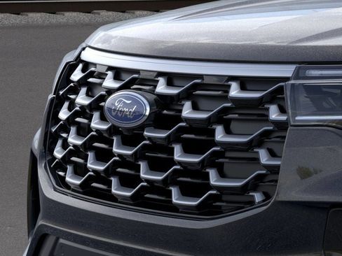 New 2026 Ford Explorer Platinum w/ LUX Leather Package AWD/4WD image 17