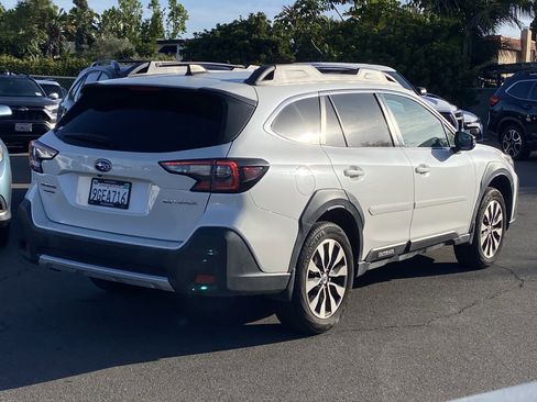 Used 2023 Subaru Outback Limited image 3