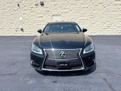 Used 2014 Lexus LS 460 AWD w/ Comfort Package image 8