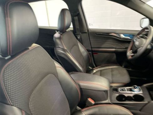 Used 2023 Ford Escape ST-Line Elite w/ Class II Trailer Tow Package image 18