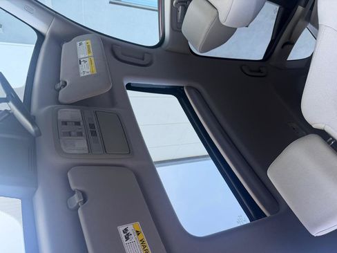 Used 2018 Honda CR-V EX image 16