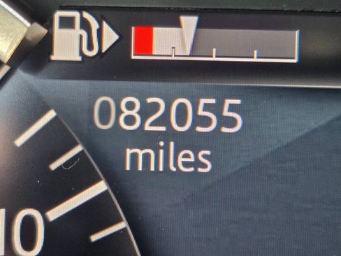 Used 2021 Land Rover Range Rover Velar S AWD/4WD image 18