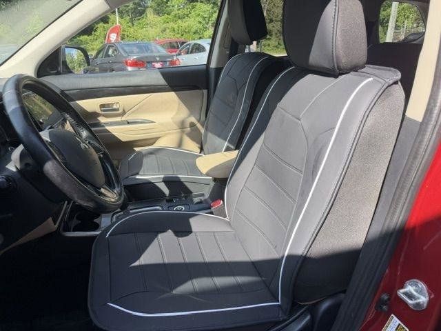 Used 2017 Mitsubishi Outlander SEL AWD/4WD image 15