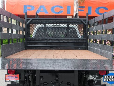 Used 2016 Ford F550 4x4 Crew Cab Super Duty image 8