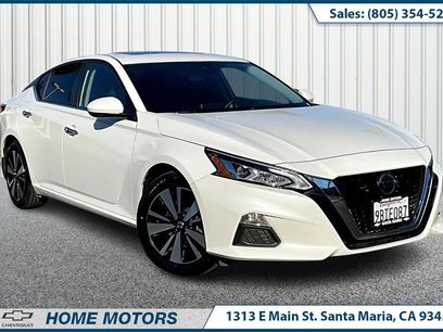Used 2022 Nissan Altima 2.5 SV w/ SV Premium Package