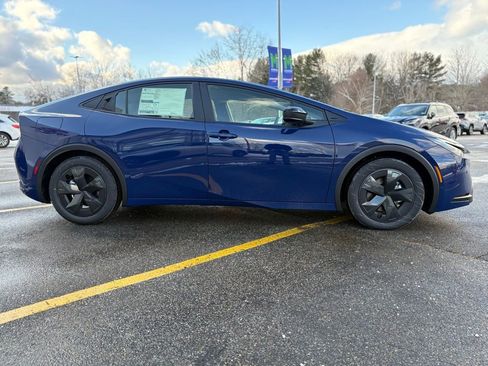 New 2026 Toyota Prius Plug-In Hybrid image 9