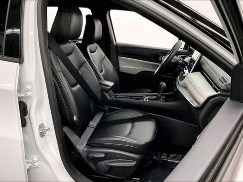Used 2024 Jeep Compass Limited AWD/4WD image 8