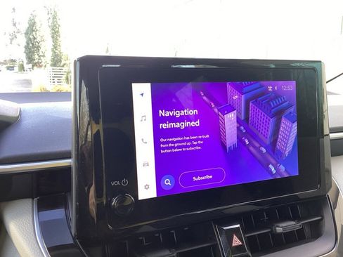 Used 2023 Toyota Corolla LE image 12