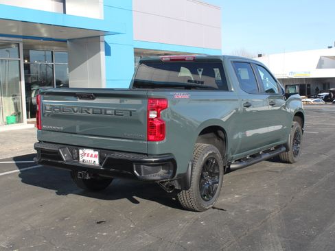 New 2026 Chevrolet Silverado 1500 Custom Trail Boss w/ Turbomax Blackout Package image 4