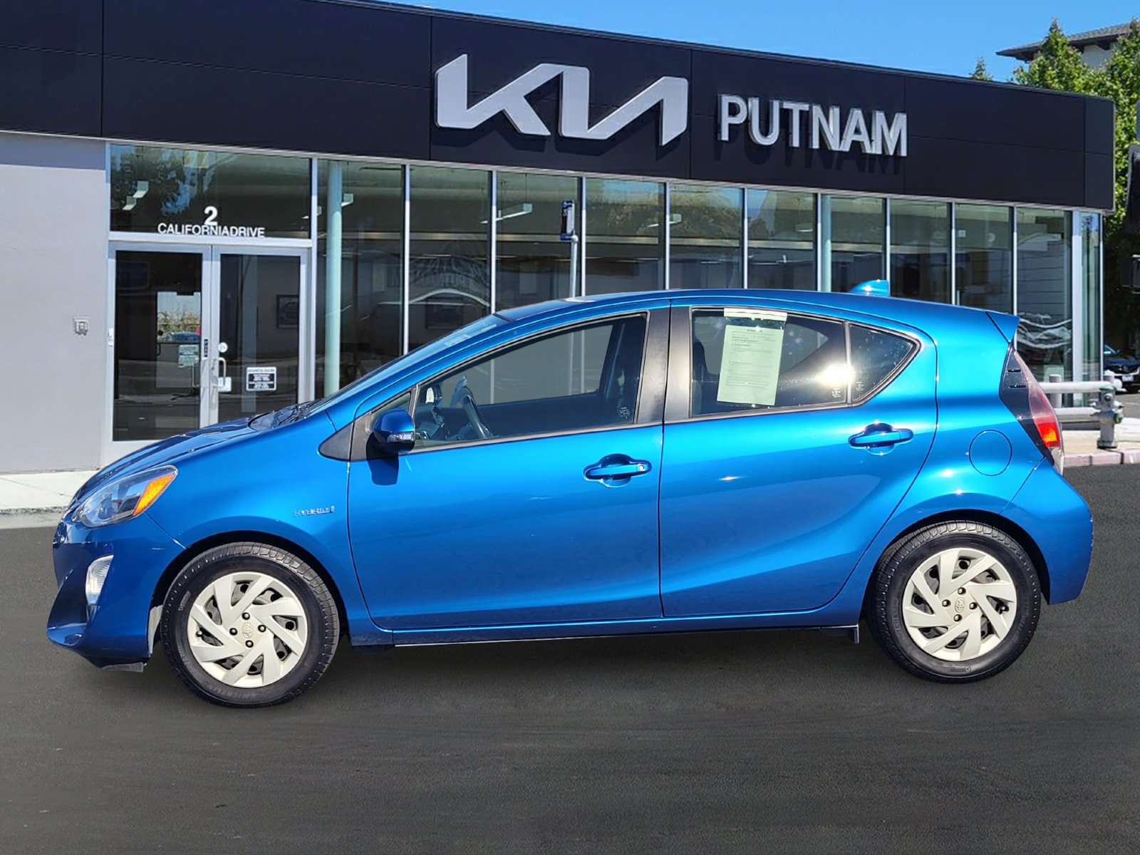 Used 2015 Toyota Prius C Two FWD image 7