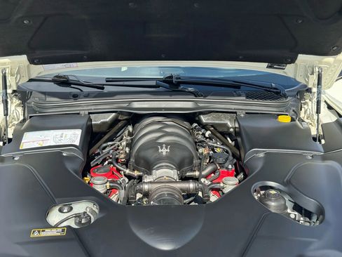 Used 2013 Maserati GranTurismo Convertible image 41