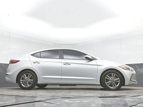 Used 2018 Hyundai Elantra Value Edition FWD image 48