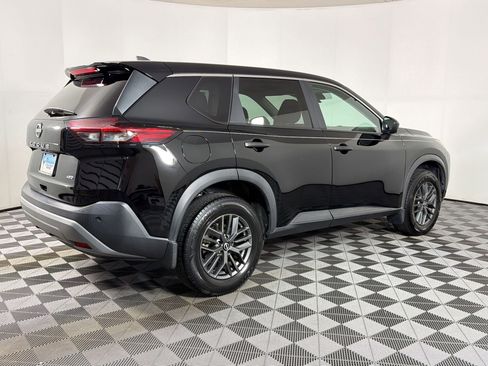 Used 2023 Nissan Rogue S AWD/4WD image 7