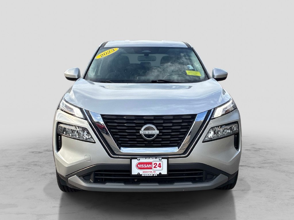 Certified 2023 Nissan Rogue SV AWD/4WD image 2