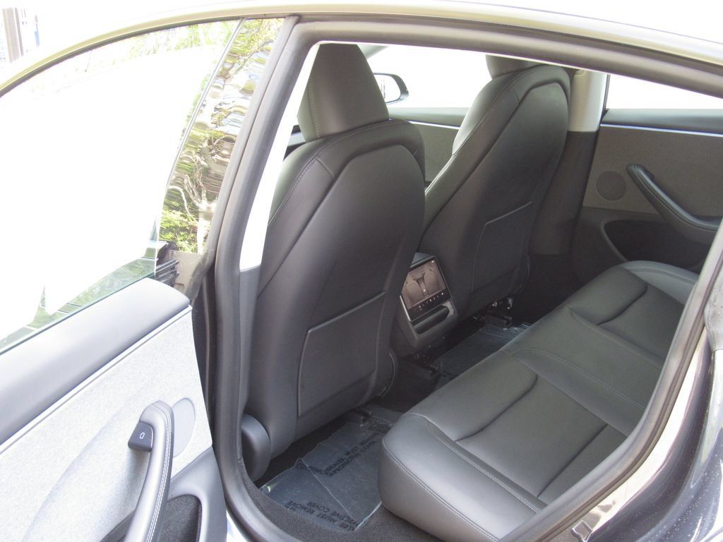 Used 2024 Tesla Model 3 Standard Range RWD image 13