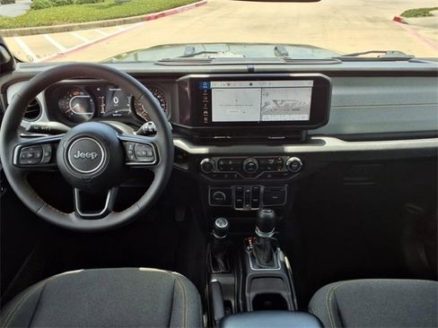 Used 2024 Jeep Wrangler Sport S image 5