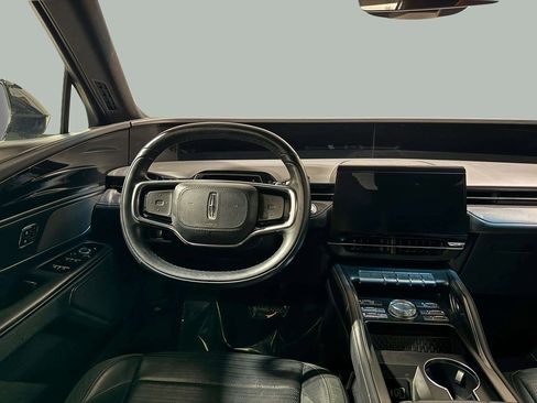 Certified 2024 Lincoln Nautilus Reserve w/ Jet Appearance Package (87T) image 21