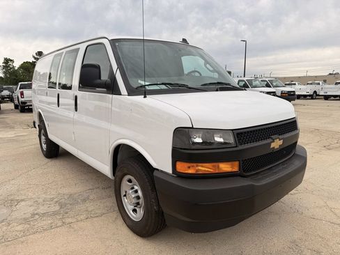 New 2025 Chevrolet Express 2500 w/ Driver Convenience Package RWD image 7