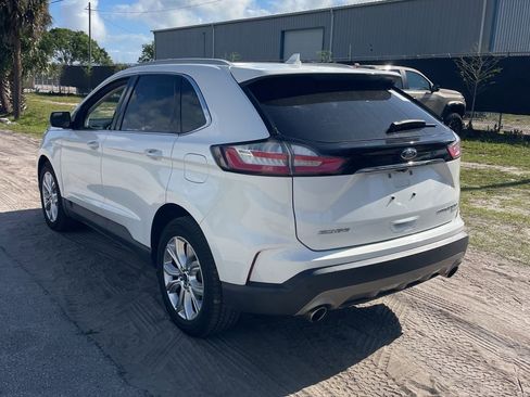 Used 2020 Ford Edge Titanium image 3
