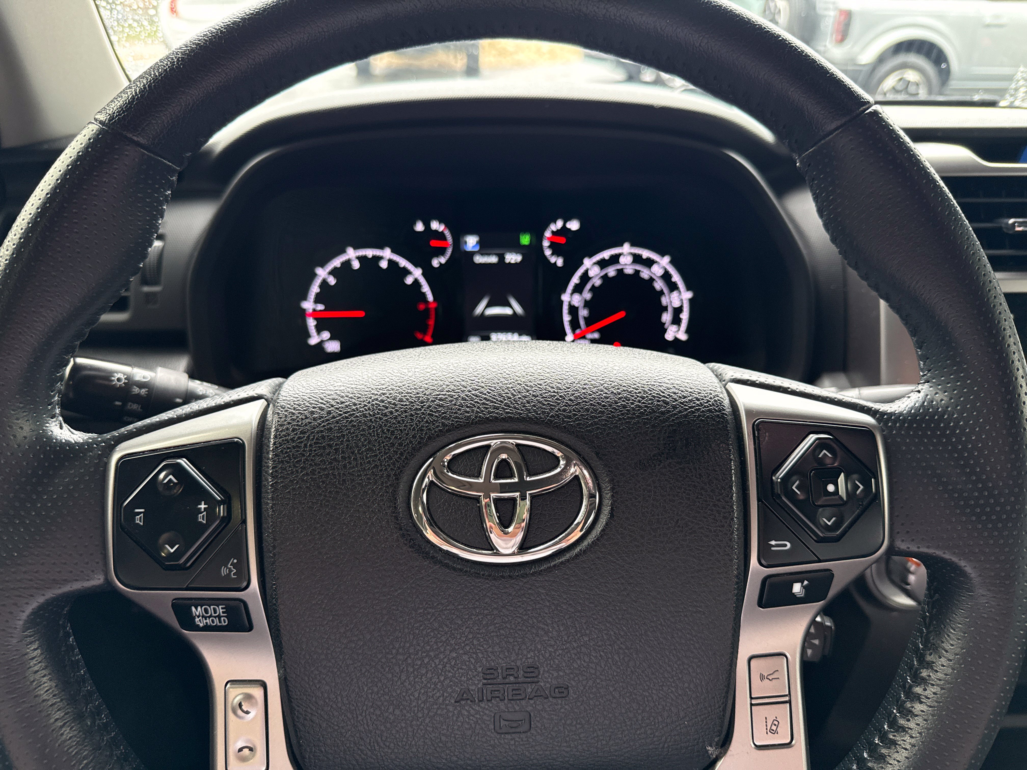Used 2022 Toyota 4Runner SR5 Premium w/ Moonroof Package AWD/4WD image 14