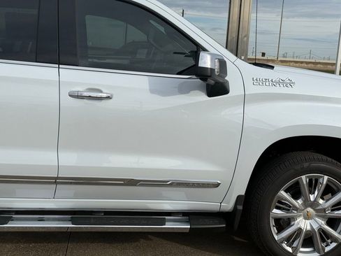 New 2026 Chevrolet Silverado 1500 High Country w/ High Country Premium Package image 8