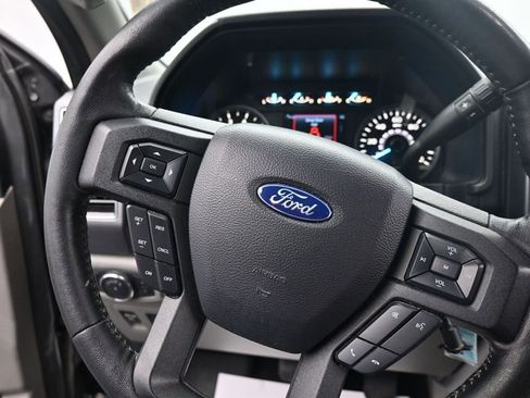 Used 2019 Ford F150 XLT w/ Equipment Group 302A Luxury AWD/4WD image 20