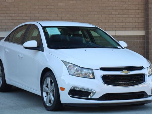 Used 2015 Chevrolet Cruze LT FWD image 7