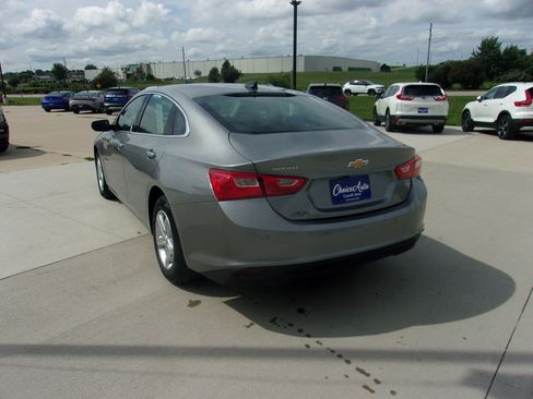 Used 2023 Chevrolet Malibu LS w/ Driver Confidence Package FWD image 7