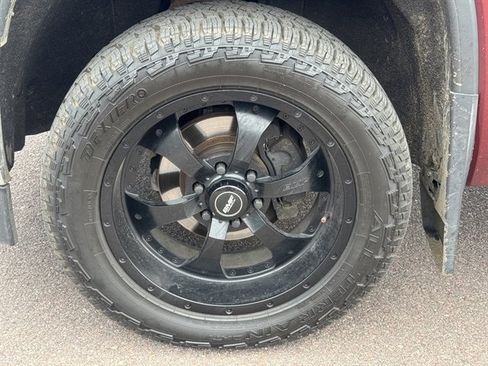 Used 2014 GMC Sierra 1500 SLE w/ SLE Value Package AWD/4WD image 9