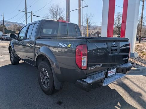Used 2014 Nissan Frontier PRO-4X AWD/4WD image 5