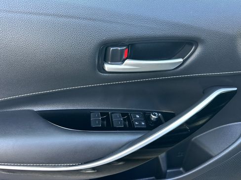 Certified 2019 Toyota Corolla XSE FWD image 12