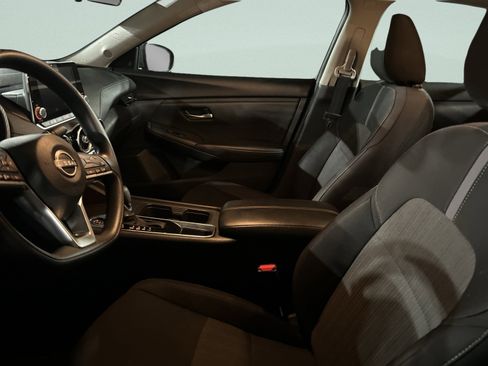 Used 2024 Nissan Sentra SV image 8